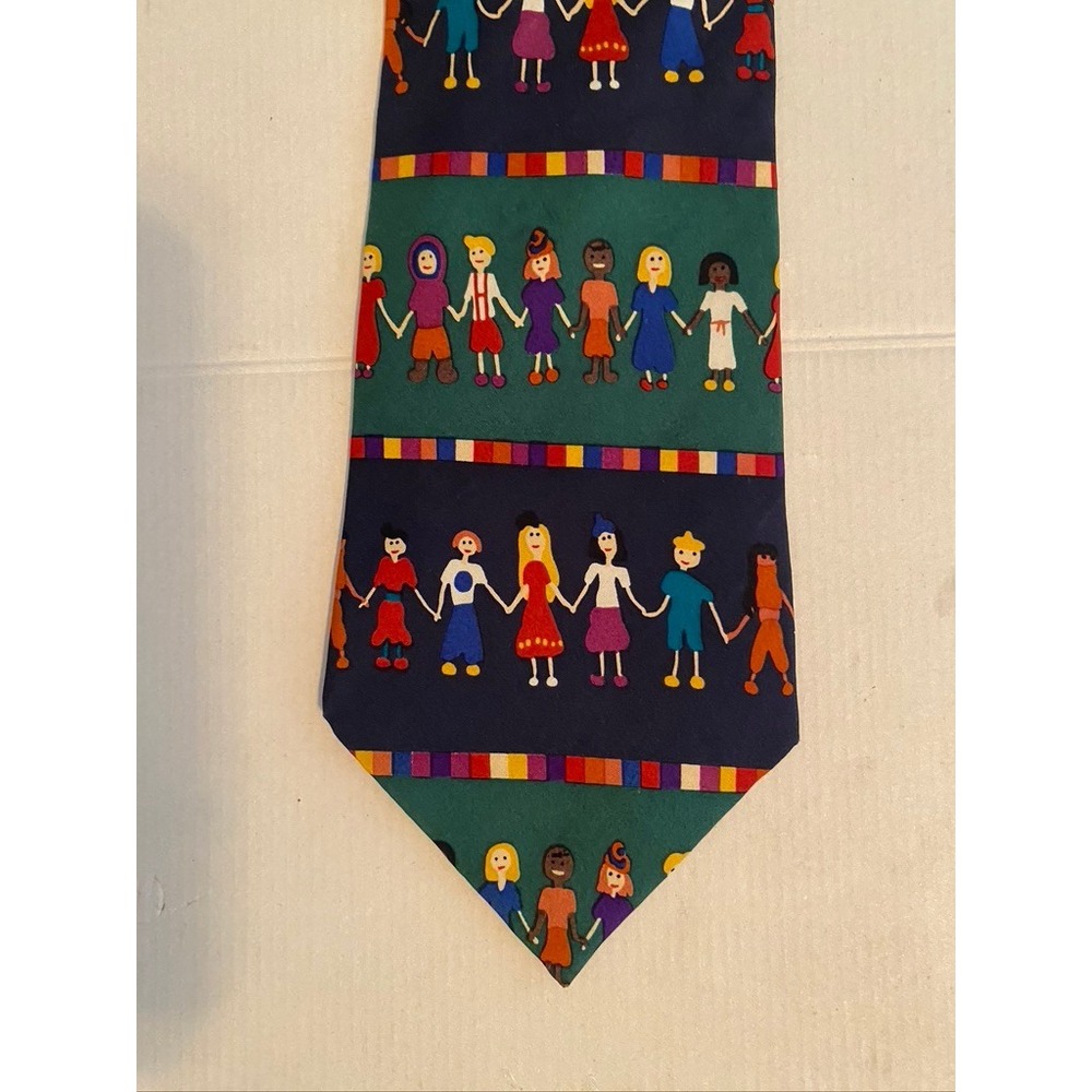 Save the Children Silk Tie Children of the World Laura Age 14 Navy Green USA